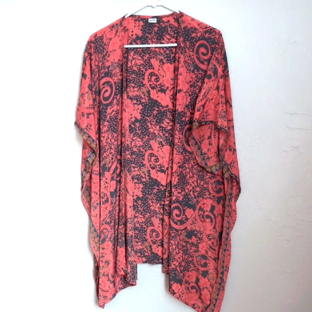 Flowy Kimono Cut Shrug Robe Bohemian Style Long Line One Size Fits All